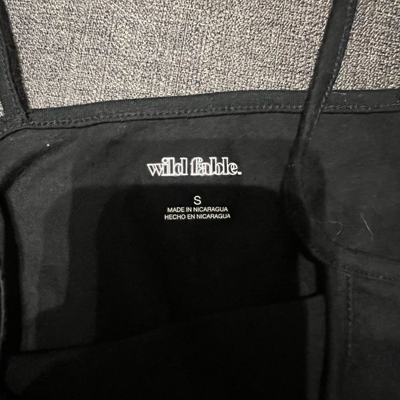 Wild fable black cropped cami top - Picture 2 of 3